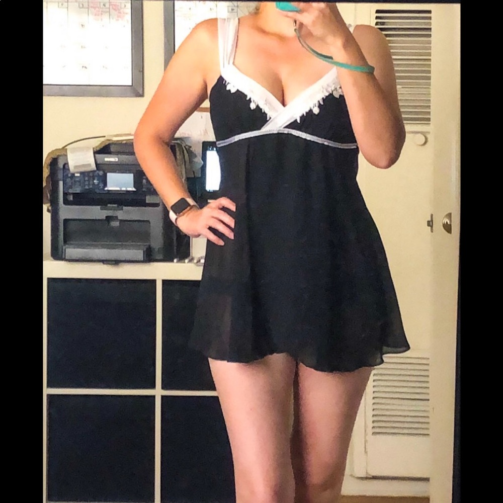 Flora Nikrooz Babydoll Negligé Chemise